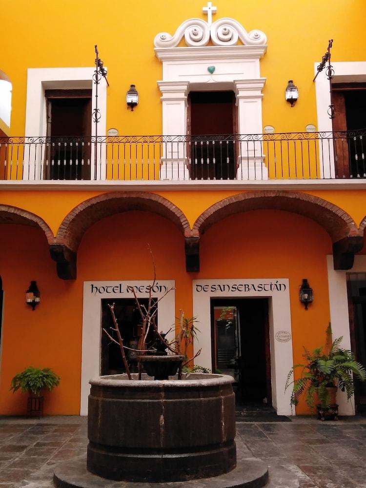 Готель Ayenda Meson De San Sebastian Пуебла Екстер'єр фото